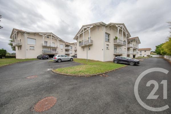 Appartement F2 à vendre  3 pièces - 70,78 m2 LE HAILLAN - 33