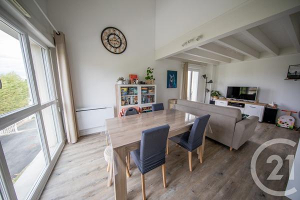 Appartement F2 à vendre  3 pièces - 70,78 m2 LE HAILLAN - 33
