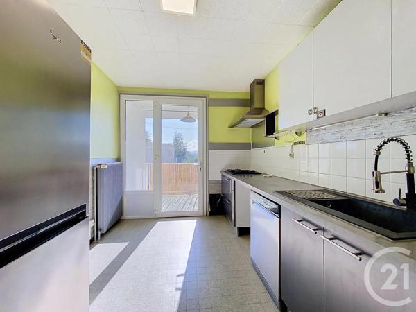 Appartement T3 à vendre  5 pièces - 80,10 m 2   LE PUY EN VELAY  - 43