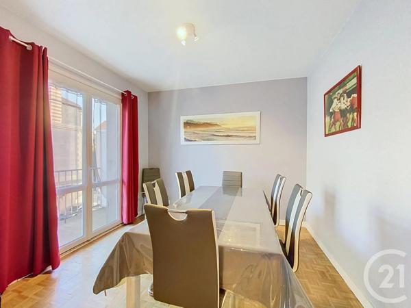 Appartement T3 à vendre  5 pièces - 80,10 m 2   LE PUY EN VELAY  - 43