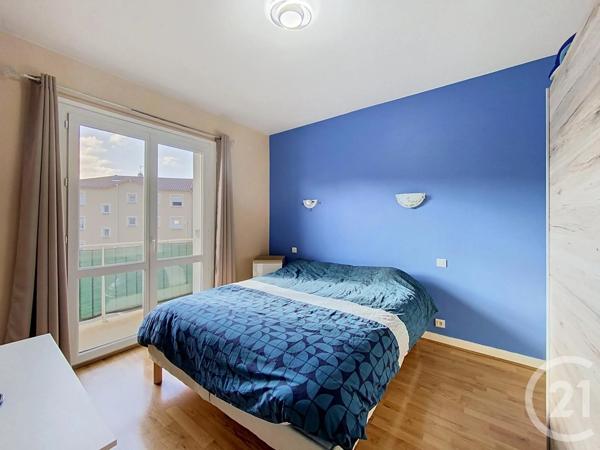 Appartement T3 à vendre  5 pièces - 80,10 m 2   LE PUY EN VELAY  - 43