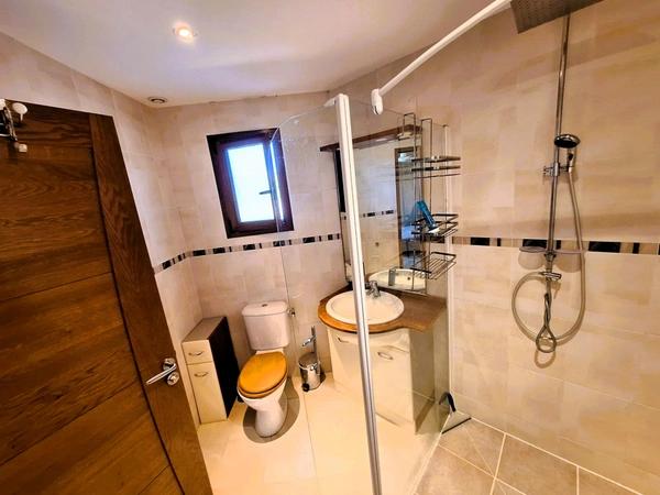 Maison d'architecte de 250 m²  4 chambres Terrain de plus de 5 000 m² Proche Paisance et Nogaro