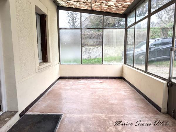 Ensemble immobilier composé de 2 maisons accolées sur beau terrain de plus de 900 m² à Provins.