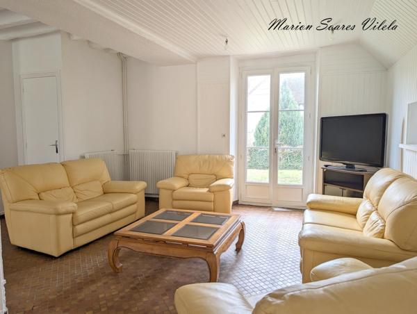 Ensemble immobilier composé de 2 maisons accolées sur beau terrain de plus de 900 m² à Provins.