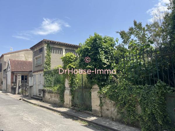 Bien immobilier à vendre de 1 200 m²