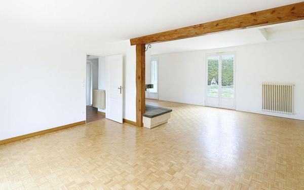 Maison à vendre    6 pièces • 161 m2 Ozoir-la-Ferrière