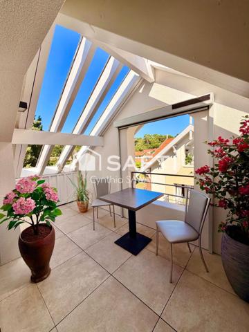 Bel appartement T2 lumineux avec loggia, cave, place de parking couverte et ascenseur!