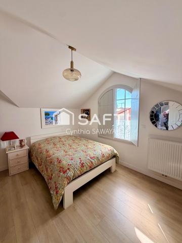 Bel appartement T2 lumineux avec loggia, cave, place de parking couverte et ascenseur!