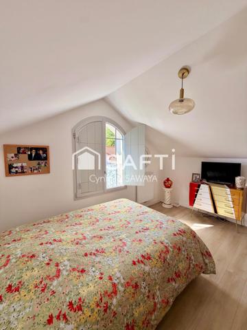Bel appartement T2 lumineux avec loggia, cave, place de parking couverte et ascenseur!