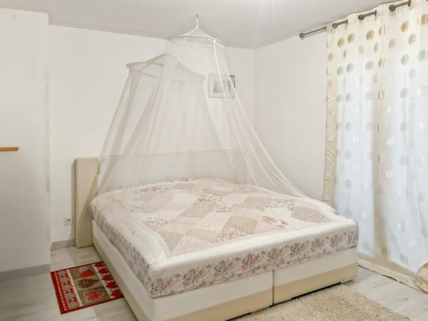 Maison
         7 pièces
        - 186 m² Bien prestige 525 000 € *