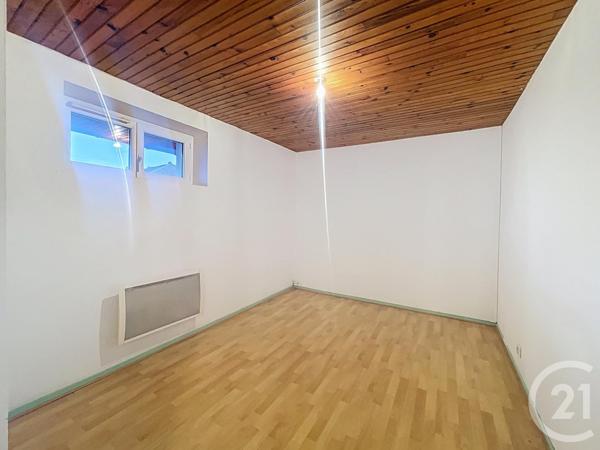 Appartement F4 à vendre  4 pièces - 94,25 m2 REPLONGES - 01