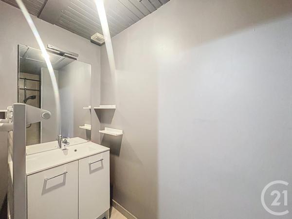 Appartement F4 à vendre  4 pièces - 94,25 m2 REPLONGES - 01