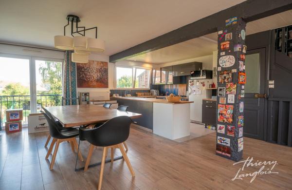 MAISON 1960 BEL ETAGE RENOVEE
