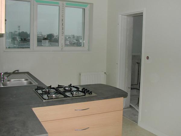 RIVE DROITE - BEAU T3 PARFAIT ETAT ENSOLEILLE - VUE MER ET DEGAGEE Prestation de qualite