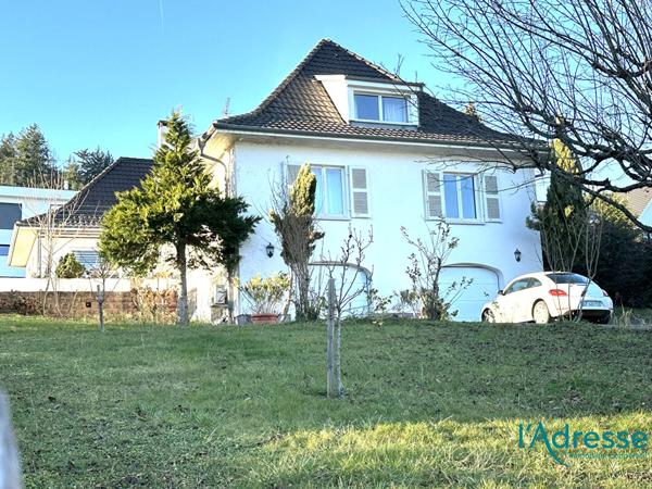 MAISON BOURGEOISE PLAIN PIED de 280 m² sur un terrain de 15 ares.