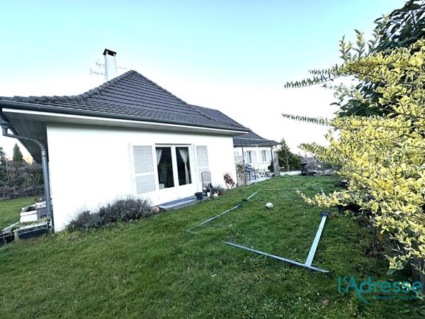 MAISON BOURGEOISE PLAIN PIED de 280 m² sur un terrain de 15 ares.