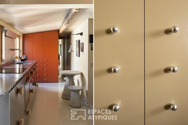 Un manifeste esthétique sous les toits à la Place des Vosges