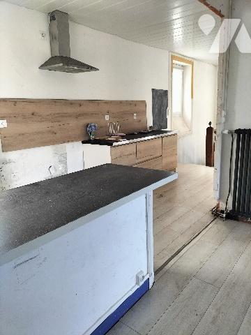 Maison comportant deux appartements