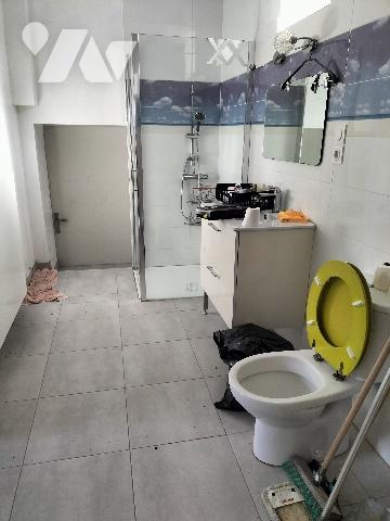 Maison comportant deux appartements