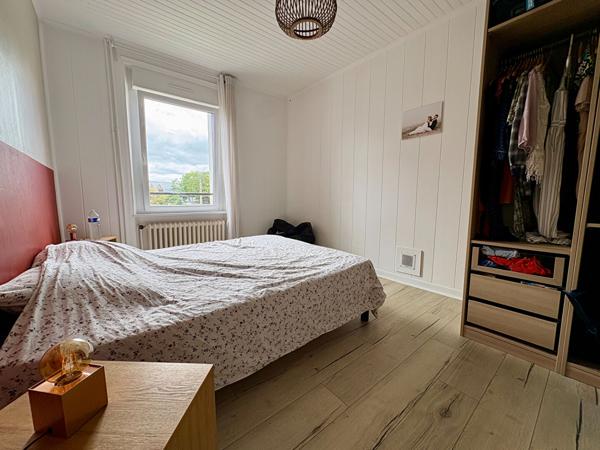 A VENDRE GUIPAVAS - CENTRE - Maison rénovée 5 chambres , Guipavas