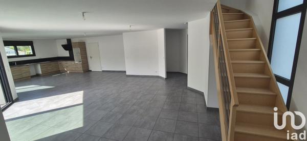 Maison 6 pièces de 136 m² à Acy-Romance (08300)