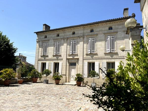 Maison Saint Andre De Cubzac  330 m2
