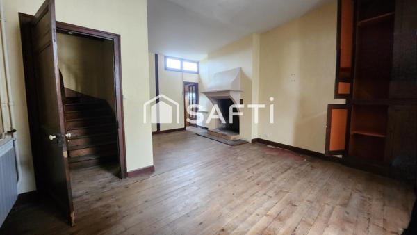 maison de village d'environ 220m2 avec jardin