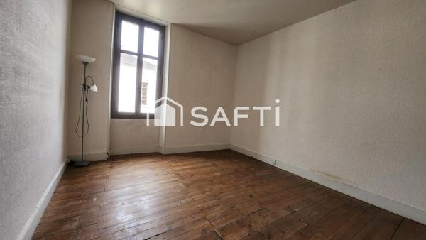 maison de village d'environ 220m2 avec jardin