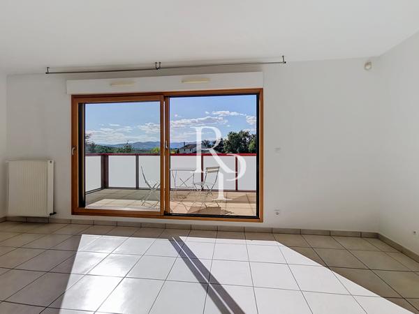 FRANCHEVILLE – BEL AIR – T2 50,43 m² – DERNIER ÉTAGE – TERRASSE 13,74 m² – VUE DÉGAGÉE – GARAGE