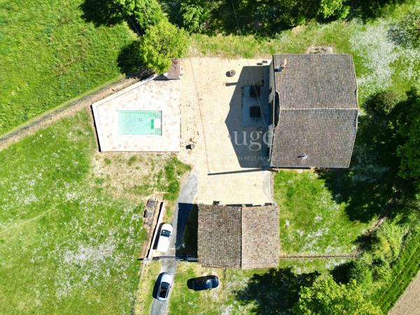 A 10 minutes d'Eymet - Maison en pierre de 3 chambres avec piscine