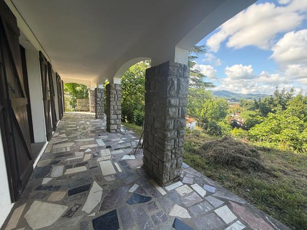 Hendaye, appartement T3 69m² et cave 80m²