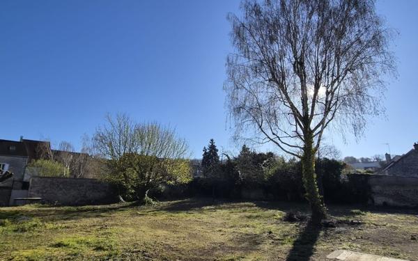 Terrain à vendre    Étampes