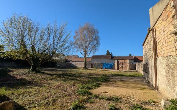 Terrain à vendre    Étampes