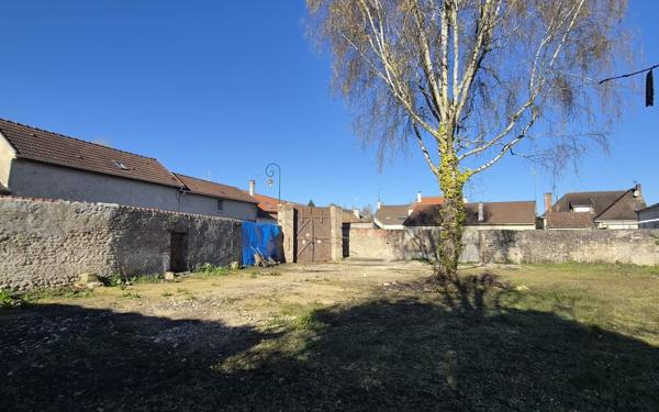 Terrain à vendre    Étampes