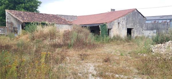 Maison ancienne Néré 300 m²