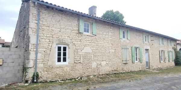Maison ancienne Néré 300 m²