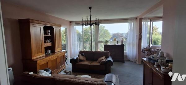 A VENDRE à SECLIN T3 de 85 m2 avec balcon et garage box fermé