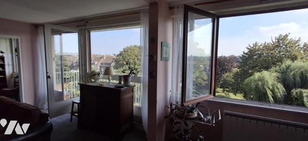 A VENDRE à SECLIN T3 de 85 m2 avec balcon et garage box fermé