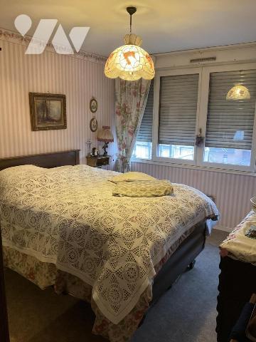 A VENDRE à SECLIN T3 de 85 m2 avec balcon et garage box fermé