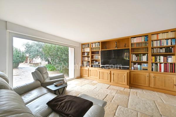 84110 - SÉGURET - MAS DE CHARME - 5 SUITES - PISCINE 20x10 - POOL HOUSE - PARC ARBORÉ - IDÉAL CHAMBRES D’HÔTES