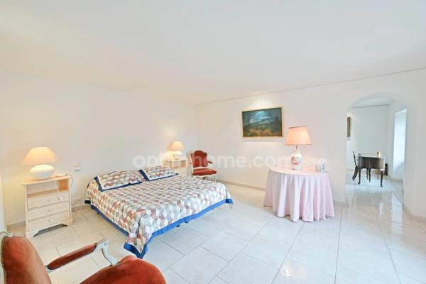 84110 - SÉGURET - MAS DE CHARME - 5 SUITES - PISCINE 20x10 - POOL HOUSE - PARC ARBORÉ - IDÉAL CHAMBRES D’HÔTES