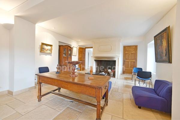 84110 - SÉGURET - MAS DE CHARME - 5 SUITES - PISCINE 20x10 - POOL HOUSE - PARC ARBORÉ - IDÉAL CHAMBRES D’HÔTES