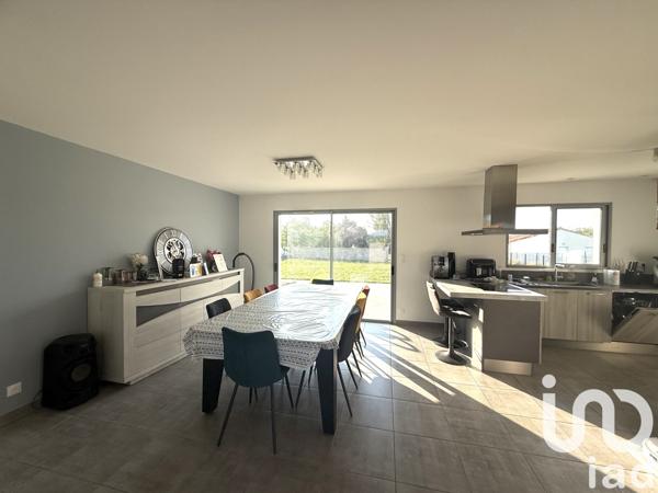 Maison à vendre 4 pièces 92 m² Ouzilly