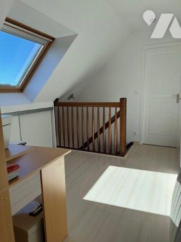 A vendre Maison 4 chambres à Mesnil Esnard. Maison individuelle de 1983 en parfait état compren...