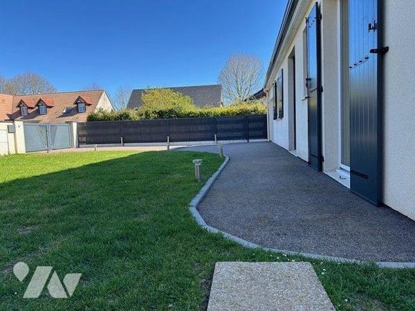 A vendre Maison 4 chambres à Mesnil Esnard. Maison individuelle de 1983 en parfait état compren...