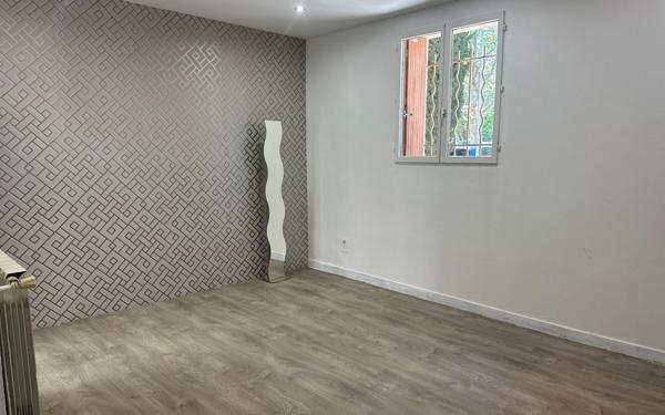 Appartement à vendre    2 pièces • 54,10 m2 Toulon