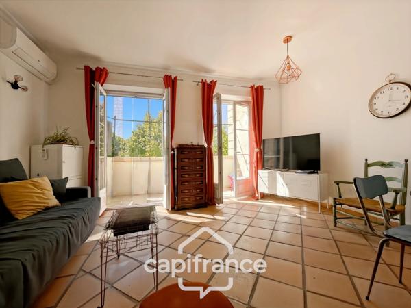 RARE SUR LE DOMAINE DE PONT ROYAL–APPARTEMENT DE STANDING de 48m2 CLIMATISE AVEC TERRASSE, VUE DÉGAGÉE ET PISCINE PRIVATIVE