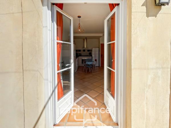 RARE SUR LE DOMAINE DE PONT ROYAL–APPARTEMENT DE STANDING de 48m2 CLIMATISE AVEC TERRASSE, VUE DÉGAGÉE ET PISCINE PRIVATIVE