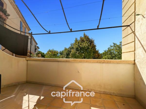 RARE SUR LE DOMAINE DE PONT ROYAL–APPARTEMENT DE STANDING de 48m2 CLIMATISE AVEC TERRASSE, VUE DÉGAGÉE ET PISCINE PRIVATIVE