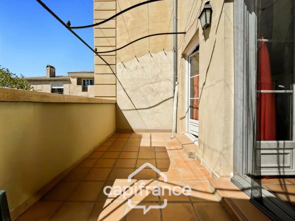 RARE SUR LE DOMAINE DE PONT ROYAL–APPARTEMENT DE STANDING de 48m2 CLIMATISE AVEC TERRASSE, VUE DÉGAGÉE ET PISCINE PRIVATIVE